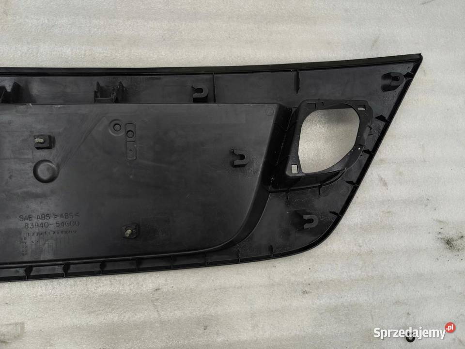 BLENDA KLAPY BAGAŻNIKA SUZUKI LIANA 8394054G00