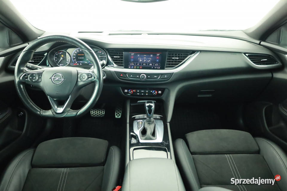 Opel Insignia 20 CDTI czarny Insignia Piaseczno