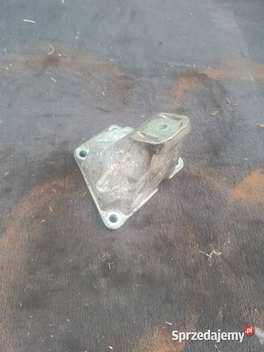 Łapa 8D0 199 308 D Audi A4 B5 a36 osobowe Myszków