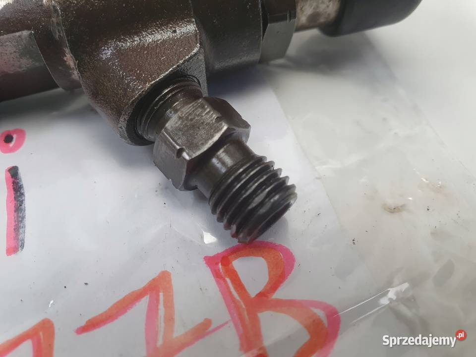 Seat Ibiza IV 16 TDI WTRYSKIWACZ 03L130277B Rudka sprzedam