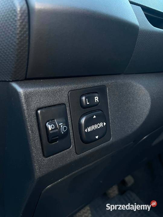 Toyota Yaris Salon polska serwisowany nieuszkodzony Łódź sprzedam
