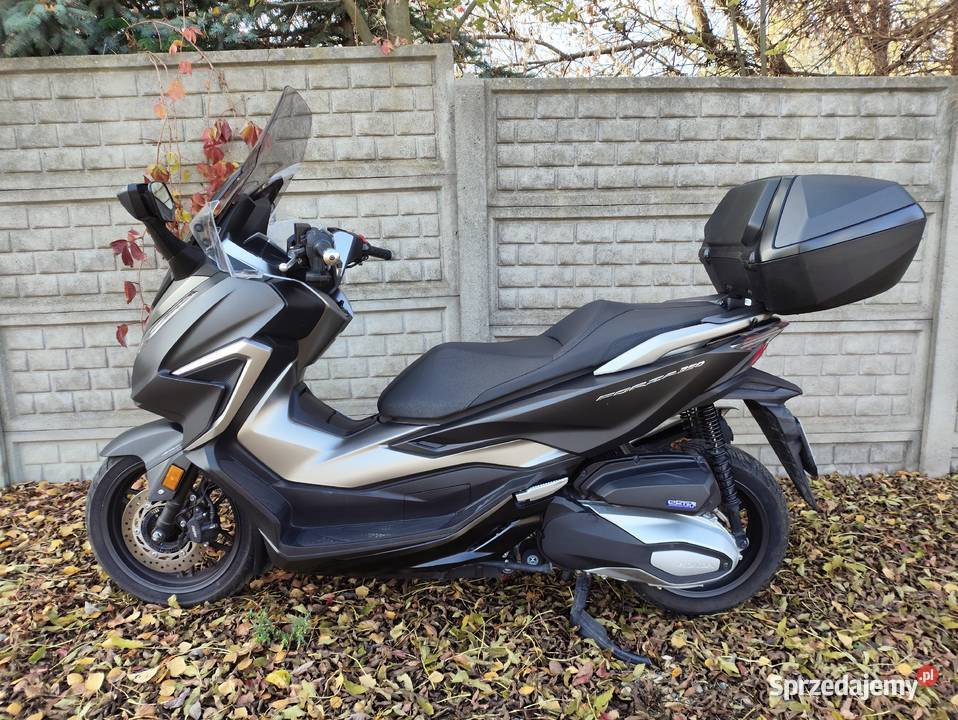 Honda NSS Forza 350 skuter