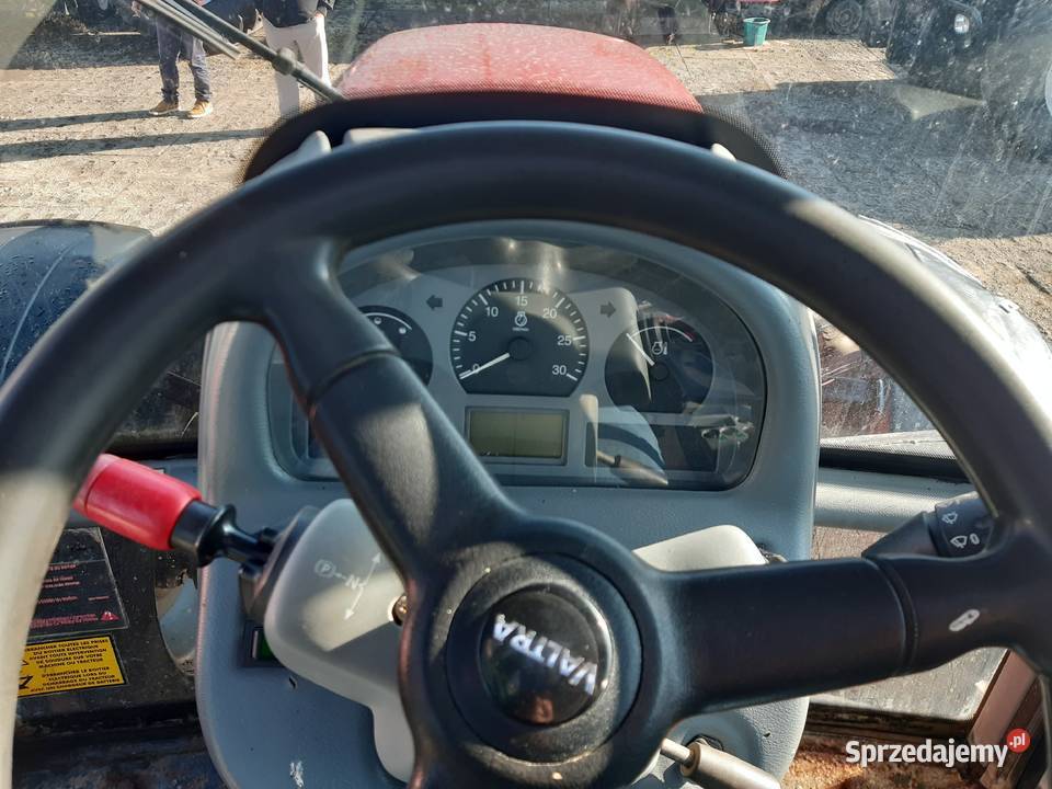 Valtra M130 traktor TUZ Valtra podkarpackie Zaklików
