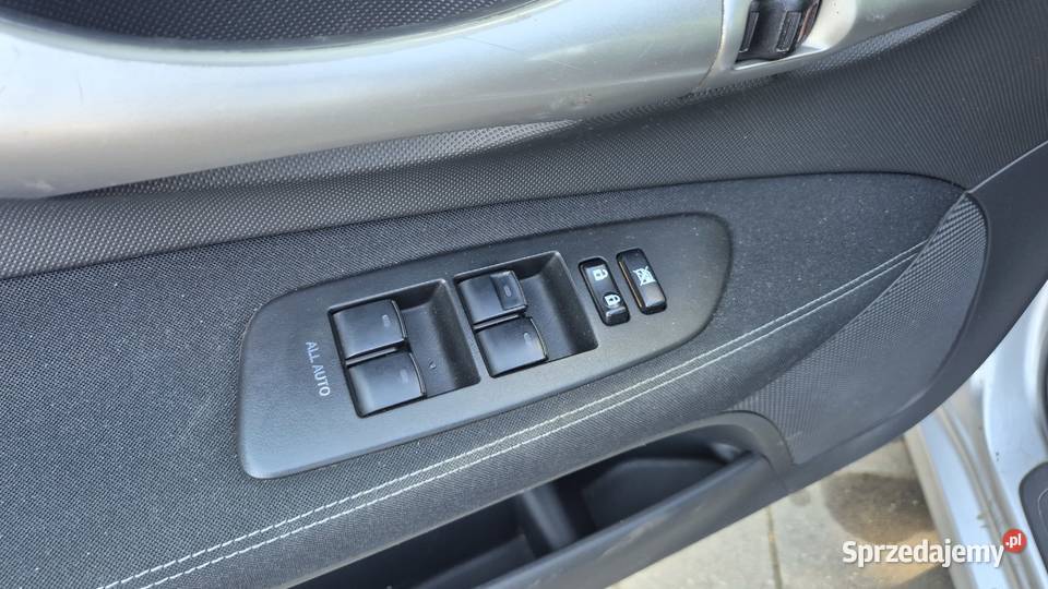 TOYOTA AURIS 20 DIESEL 2011 D4D 2009 Częstochowa
