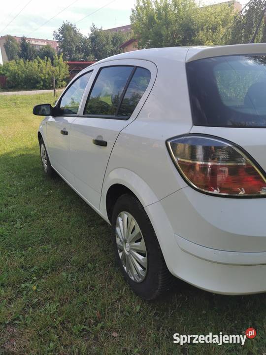 Opel Astra H benzyna Starachowice