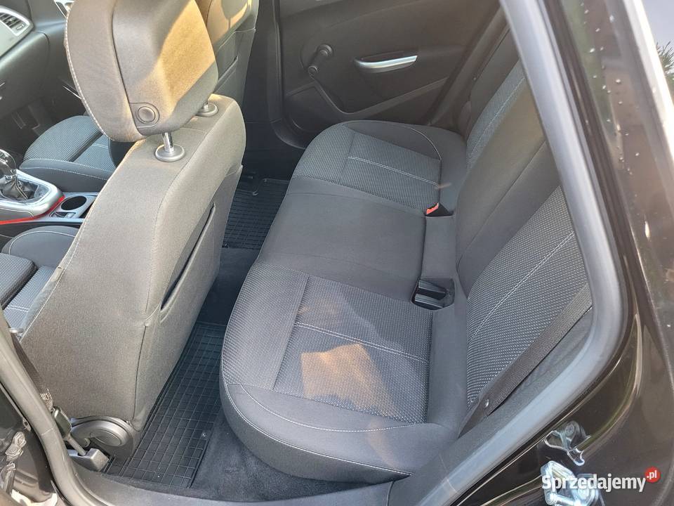Opel Astra J 14 Turbo 140 2011 Przasnysz
