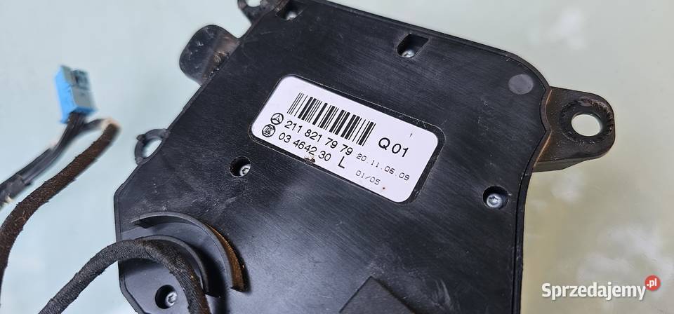 Panel fotela lewy przód mercedes w211 2118217979 Zbąszyń