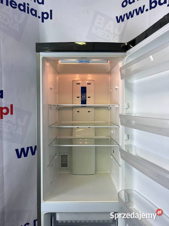 LODÓWKA Indesit No Frost Duża Pojemność 187 A mazowieckie Wiejca