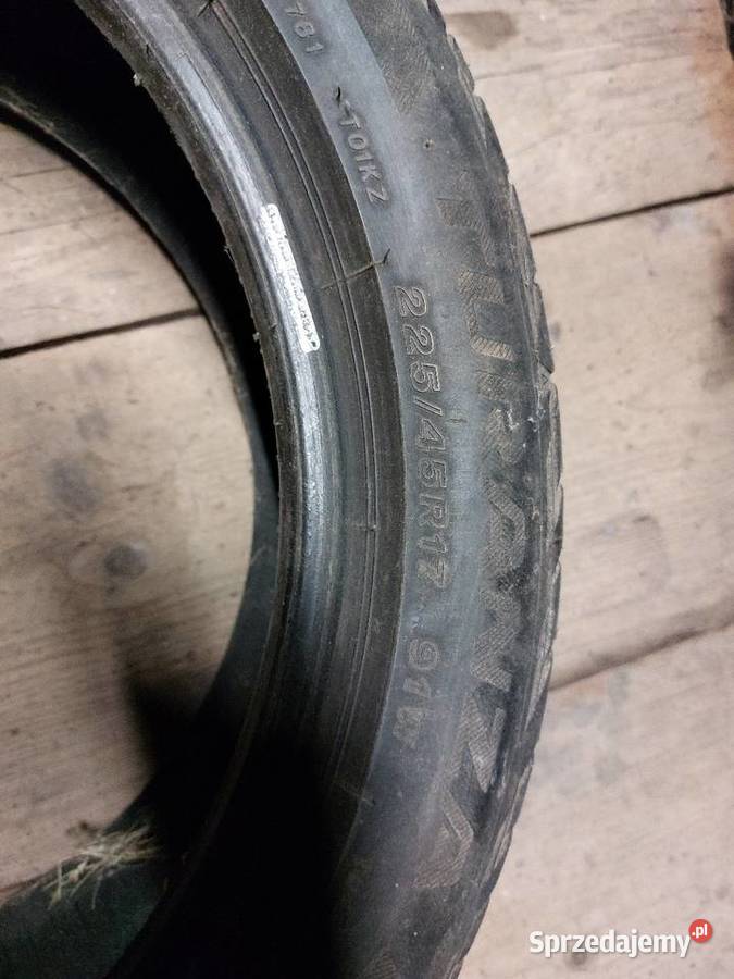 Opony letnie BRIDGESTONE 22545 R17 na jeden 45 Kartuzy