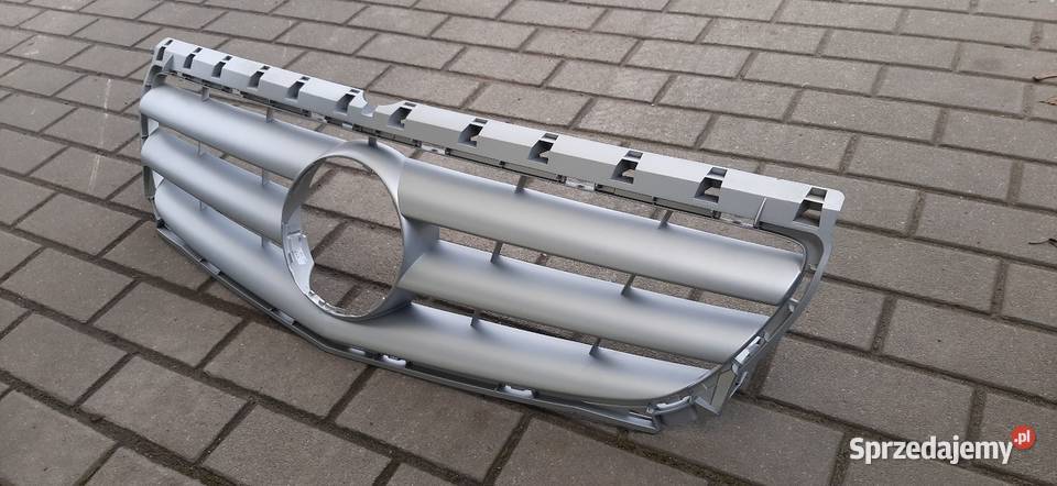 MERCEDES BKLASA W246 ATRAPA GRILL A2468880060