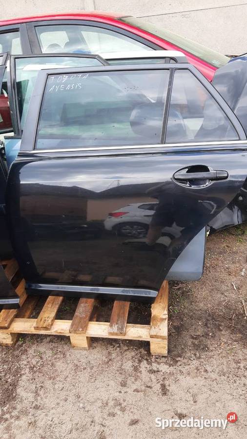 drzwi prawe lewe przód tył Toyota Avensis II t25 osobowe Dębno