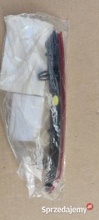 3G0945105A VW PASSAT odblask zderzaka tylnego