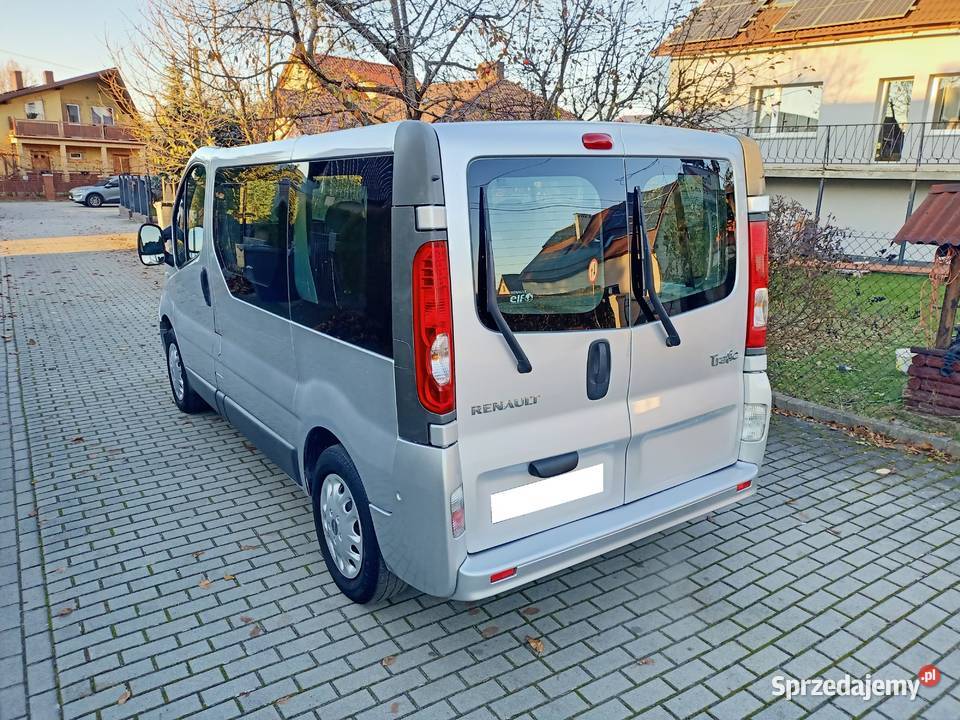 Renault Trafic 2013r 20 DCI 9 osobowy Super Stan Biała Nyska