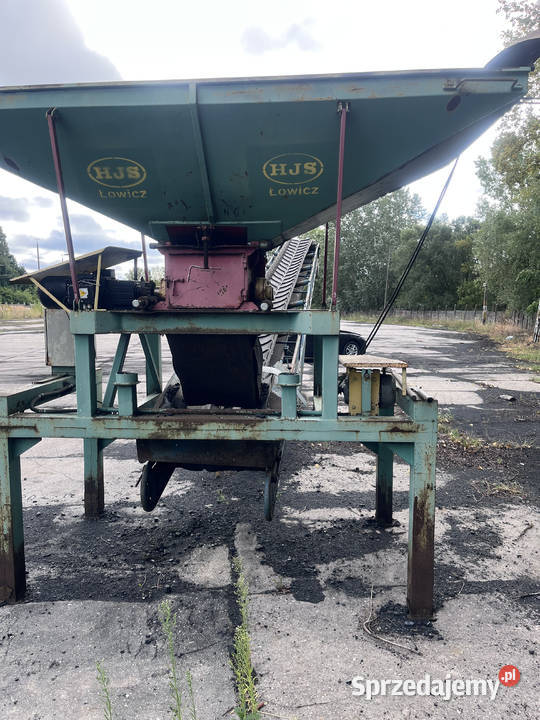 SYNDYK SPRZEDA KRUSZARKĘ WALCOWĄ STACJONARNĄ DO nie