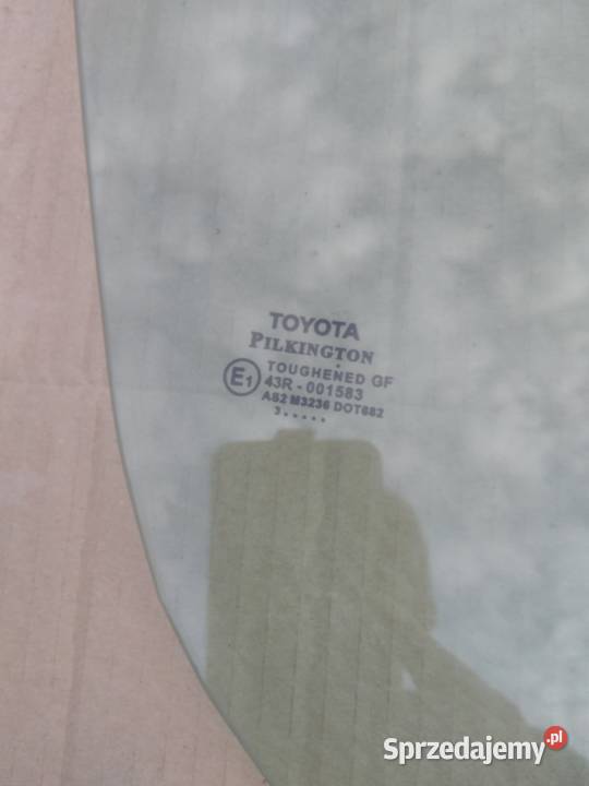 szyba drzwi TOYOTA YARIS III Chełm