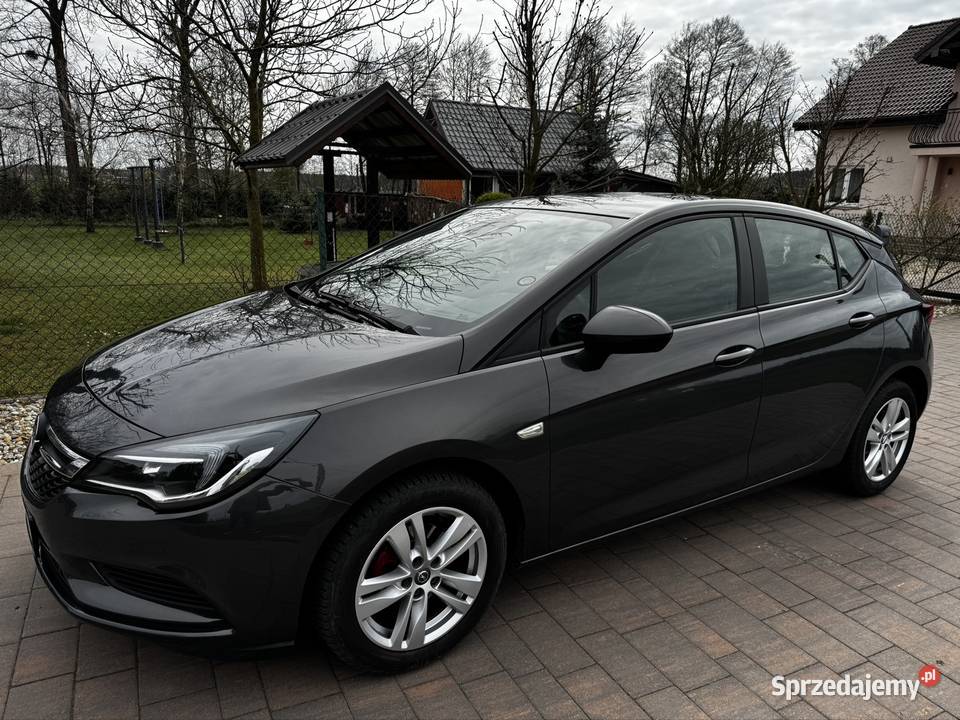 Sprzedam Opel Astra K 2016r benzyna 10 ECOTEC elektryczne szyby wielkopolskie Rychwał
