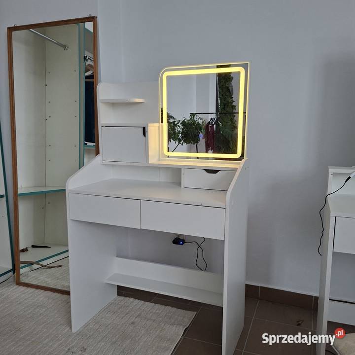 Toaletka kosmetyczna biurko do makijażu nowe Świnoujście