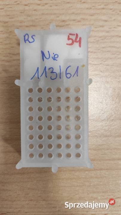 ręki NIESKA matki unasiennione czerwiące Wolinia