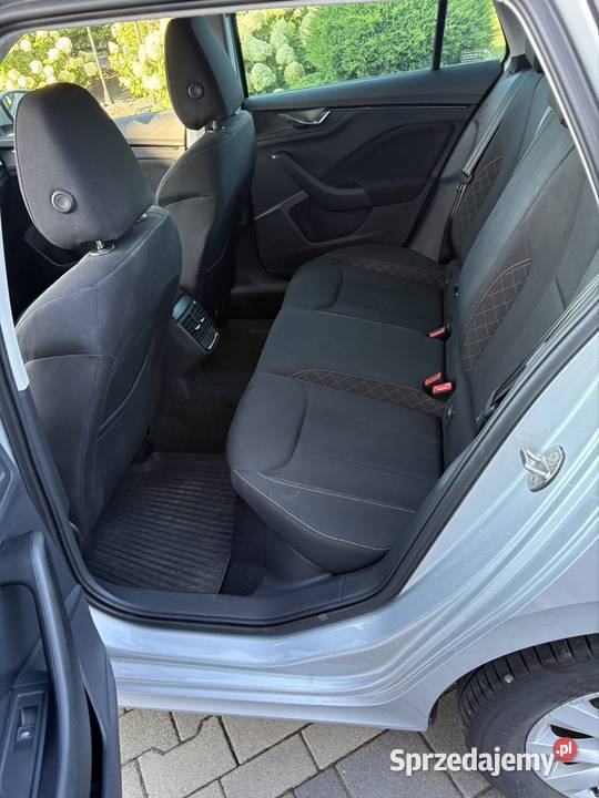 Skoda Kamiq 15 DSG asystent pasa ruchu