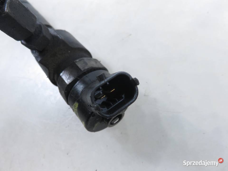 WTRYSKIWACZ OPEL ZAFIRA B 19 CDTI 0445110165