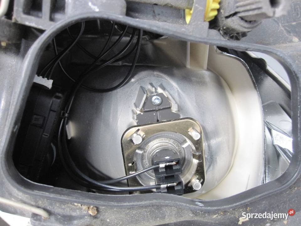 OPEL CORSA D LIFT 13r lampa lewa przód 13432891 Kielce