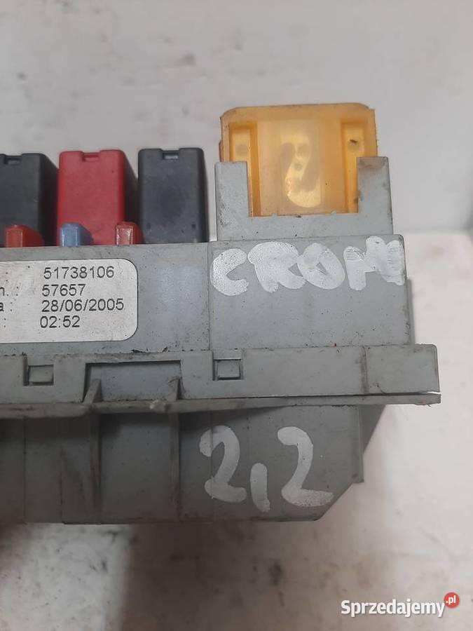 Fiat Croma II skrzynka bezpieczników 51738106 osobowe Ksawerów
