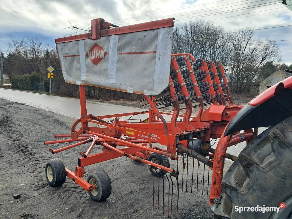 Zgrabiarka do siana KUHN na tandemie Przymiłowice