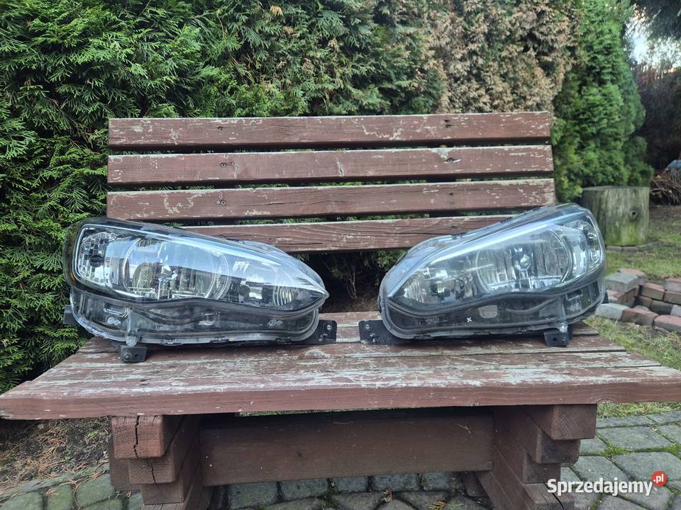 Lampy Subaru Crossttek 2022 Kraków