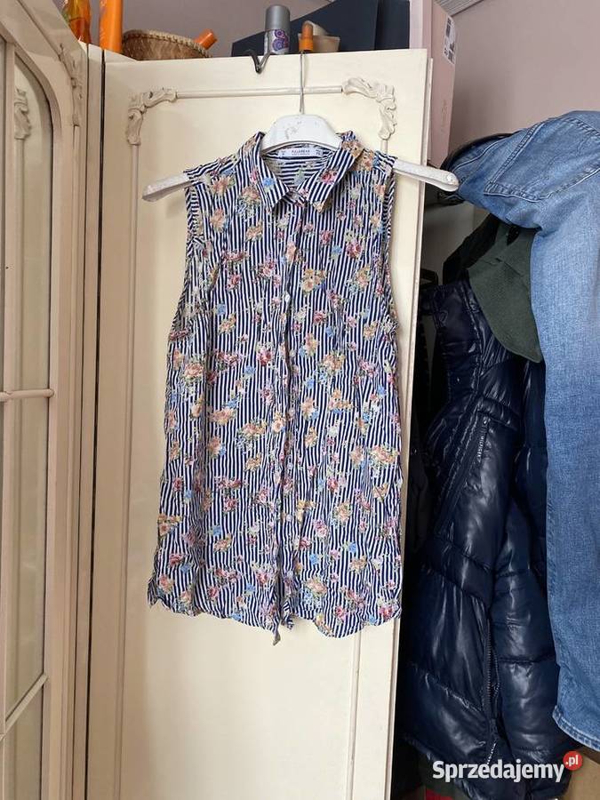 Bluzka PullBear z kołnierzykiem w prążki kwiaty Kraków sprzedam