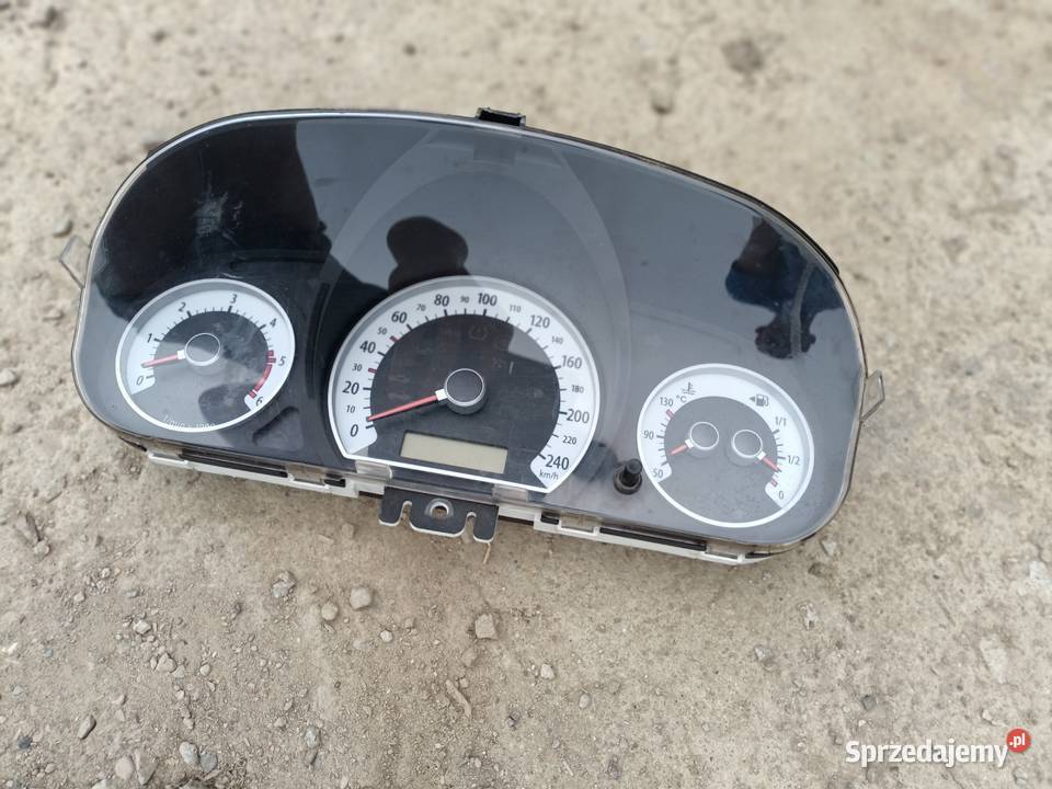 Licznik Kia ceed 20 crdi Gorlice