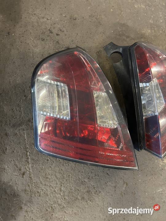 Lampa prawy lewy tył fiat stilo 3d Kęty
