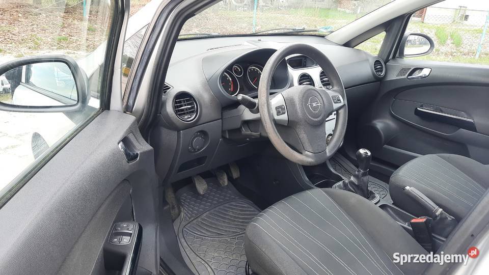Opel Corsa 12 16V Benzyna 5 Drzwi Klima sprawna gniazdo AUX Kraśnik