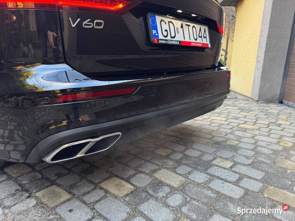 Volvo V60 Biznes 20 Diesel Hybryd Model 2022 Gdańsk