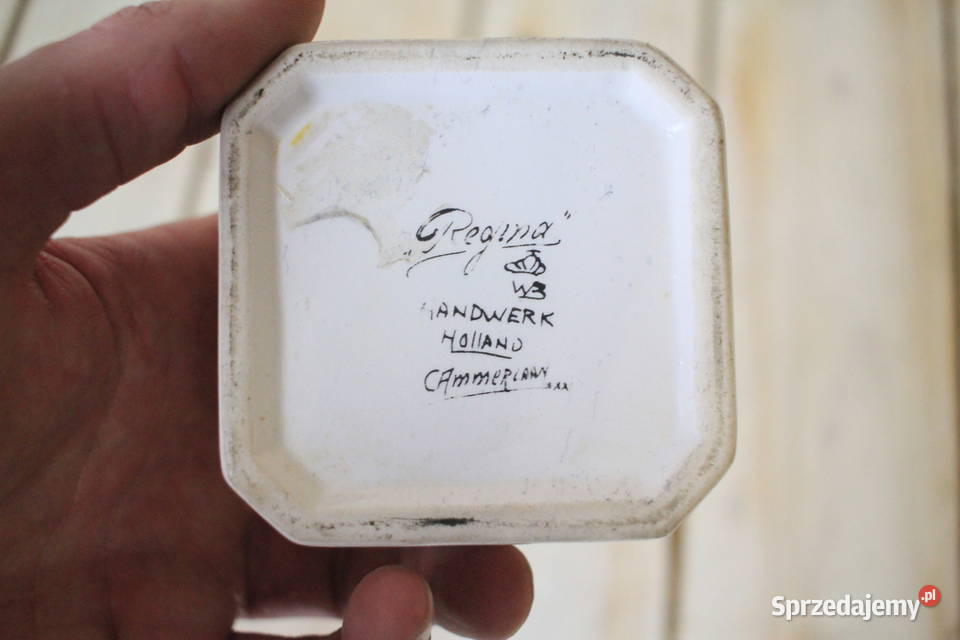 Szkatułka porcelanowa ręcznie malowana