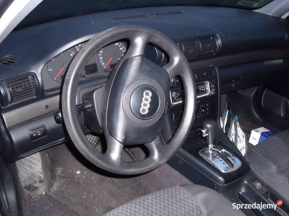 Audi A4 Kombi 19 TDI 115 2001 r czarny części Opole
