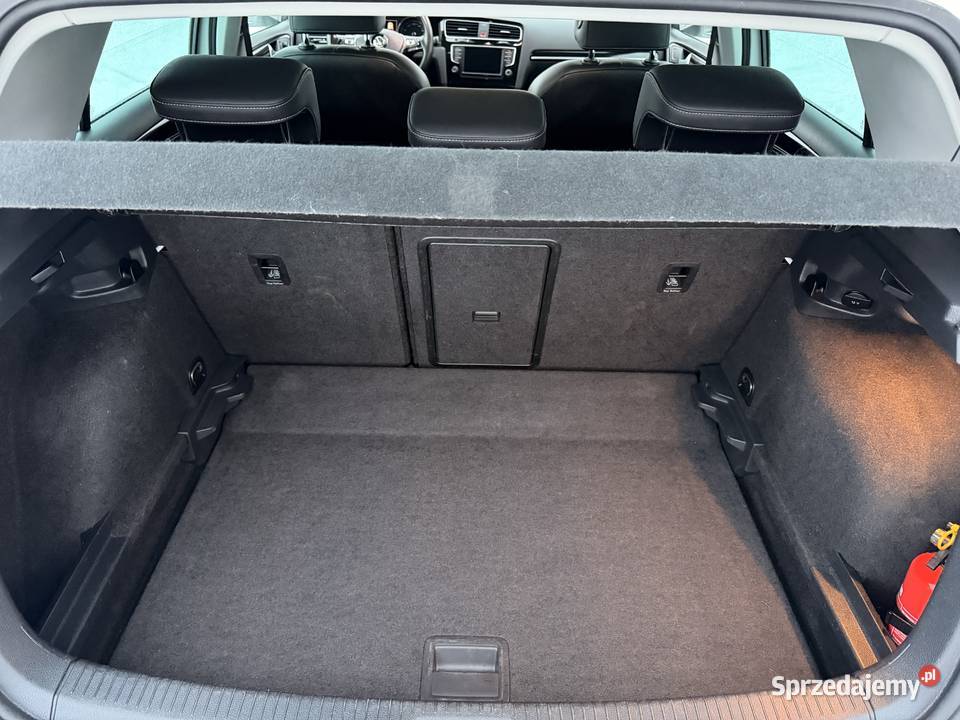 Salon Volkswagen Golf VII Highline 14 TSI 150 Golf