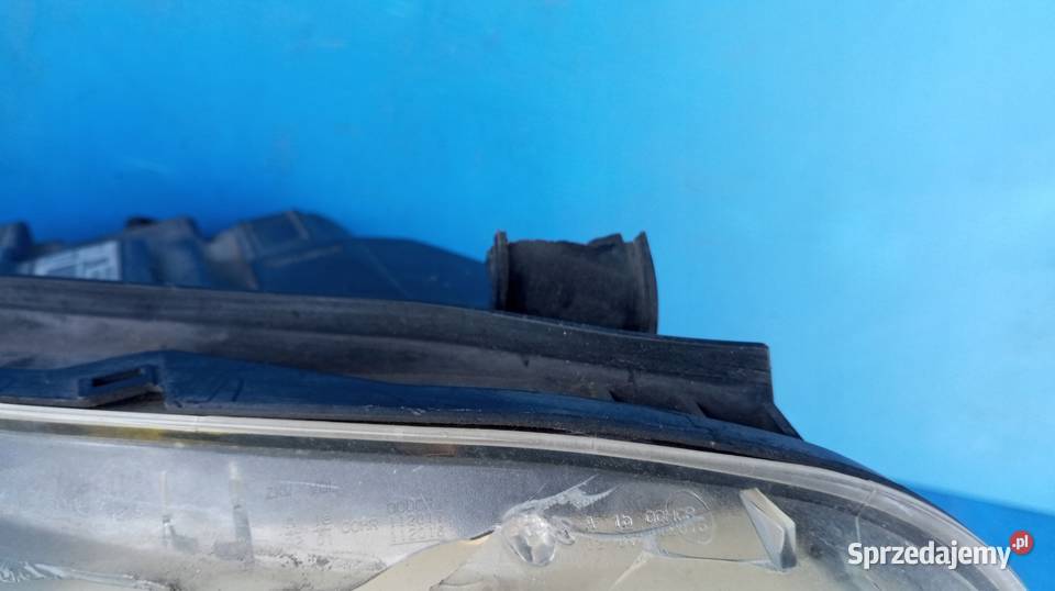 LAMPA PRAWY PRZÓD REFLEKTOR XENON EU 72025849 Nowy Tomyśl sprzedam