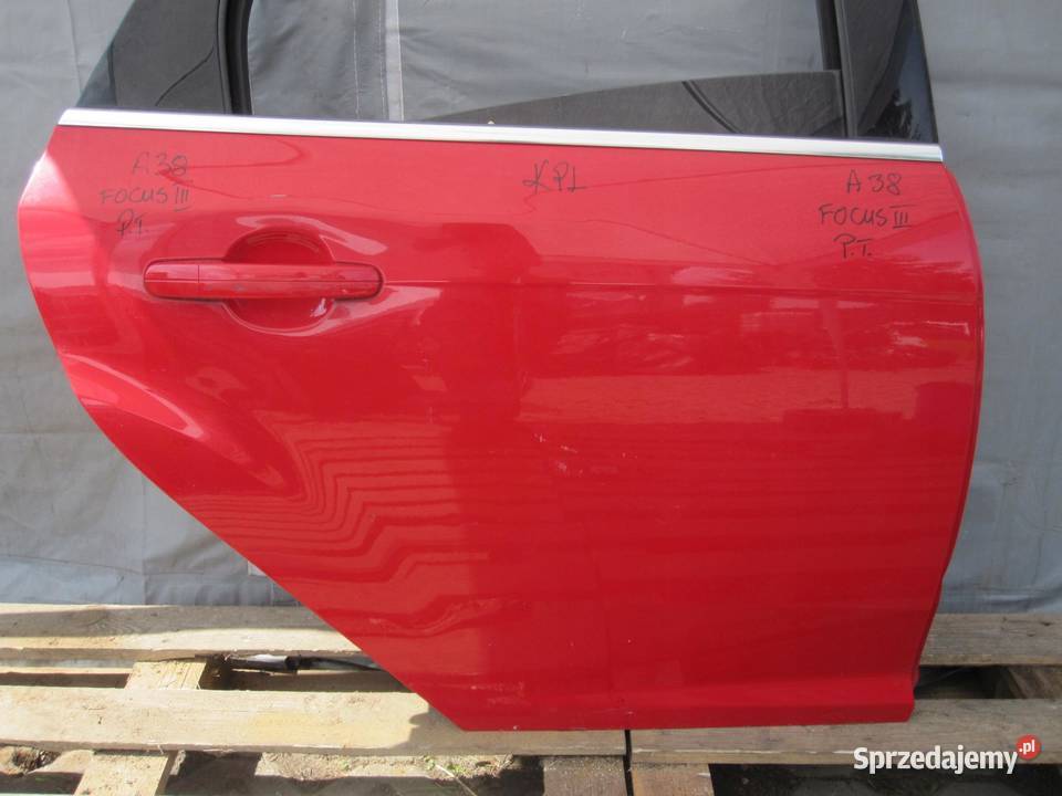 FORD FOCUS MK3 III 12r drzwi prawe tył kompletne osobowe świętokrzyskie