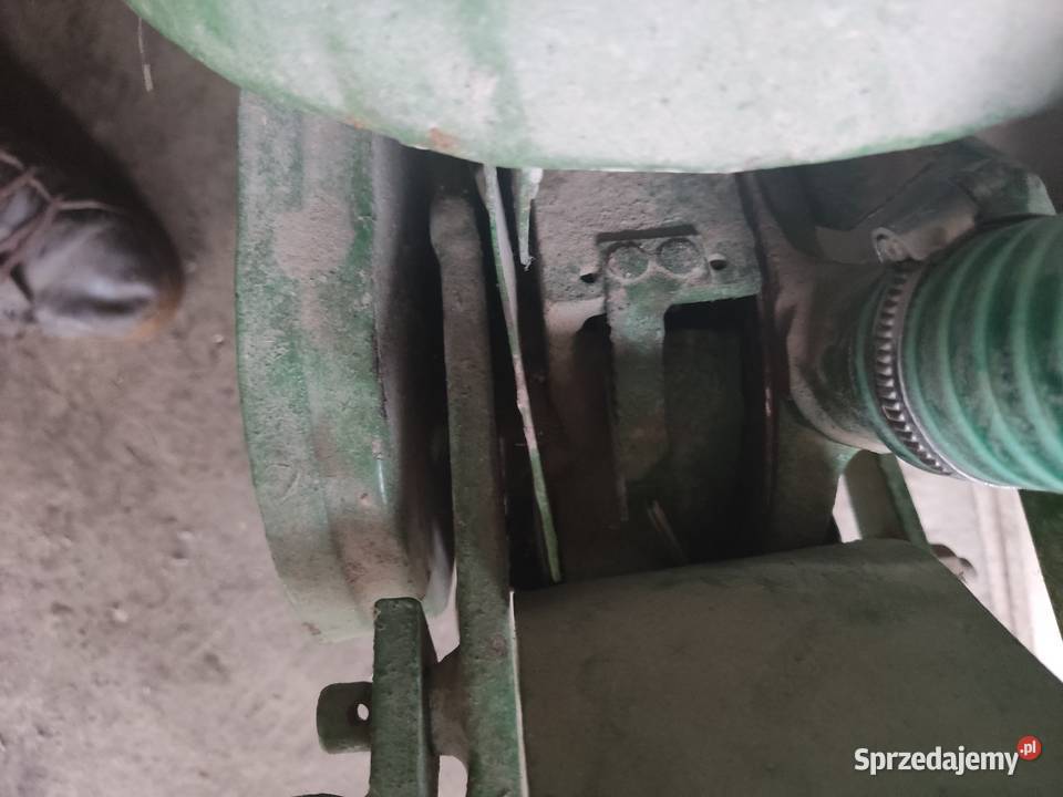 Siewnik do kukurydzy nieuszkodzony Kobiele Wielkie sprzedam