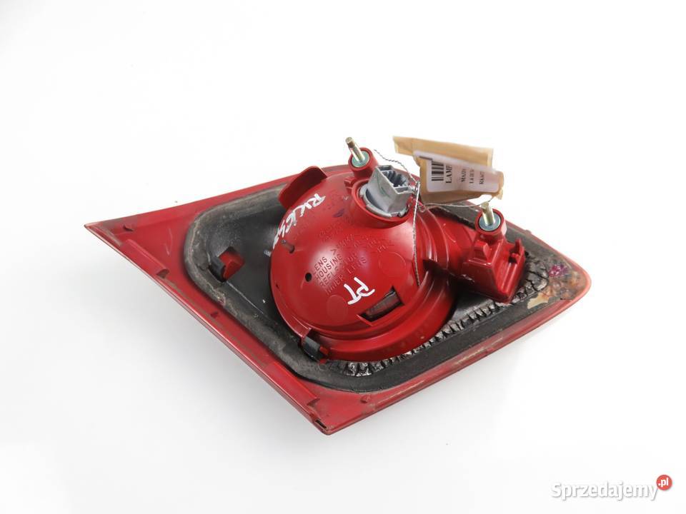 LAMPA PRAWA TYLNA KLAPA MAZDA 3 BK