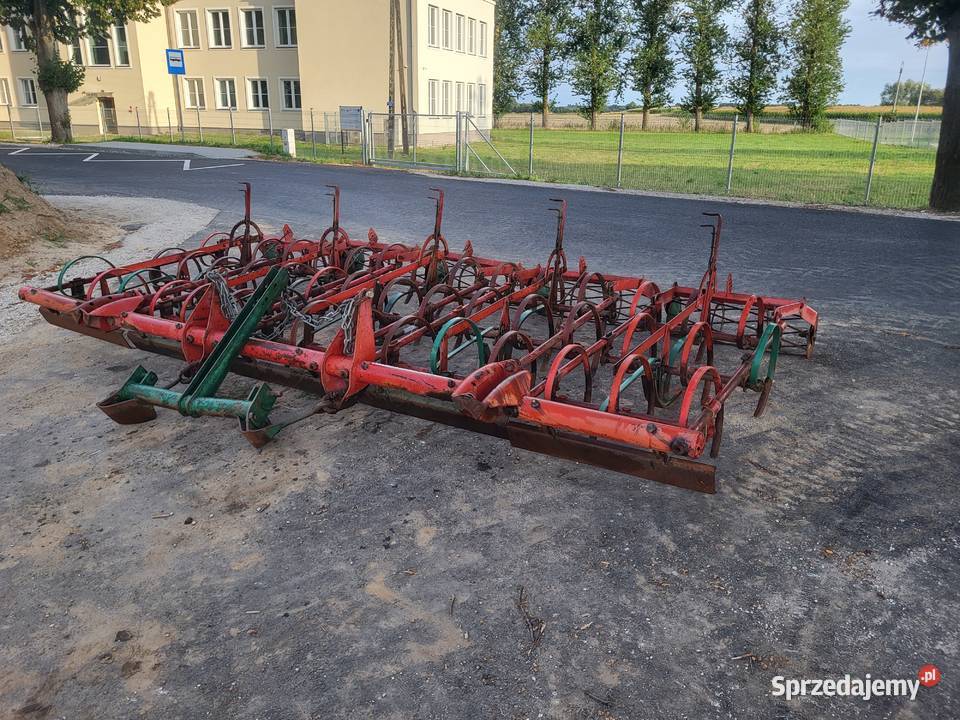 Agregat uprawowy kverneland z włoką i wałami Wąbrzeźno