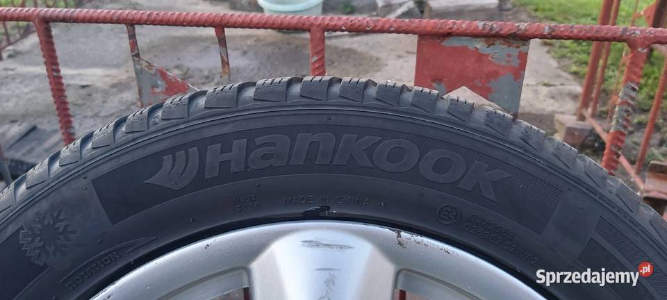Alufelgi z oponami zimowymi 16 5x100 Seat VW Sanie