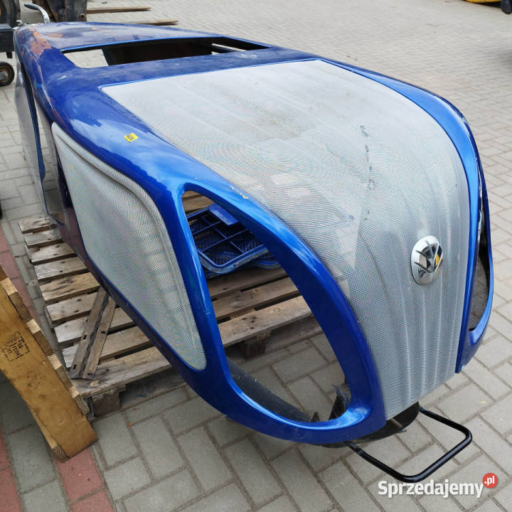 Maska do ciągnika Holland T8