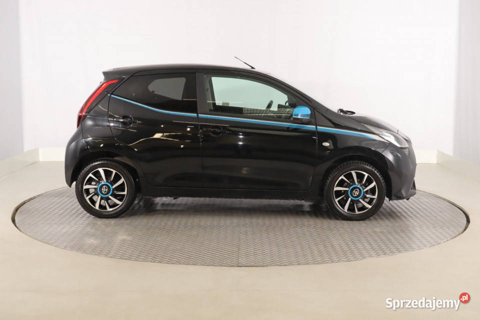 Toyota Aygo 10 VVTi elektryczne lusterka