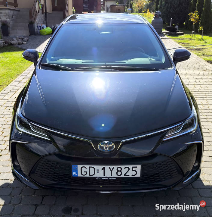 Toyota Corolla Sedan 18 Hybrid 140 Style 112025 10500km Gdańsk sprzedam