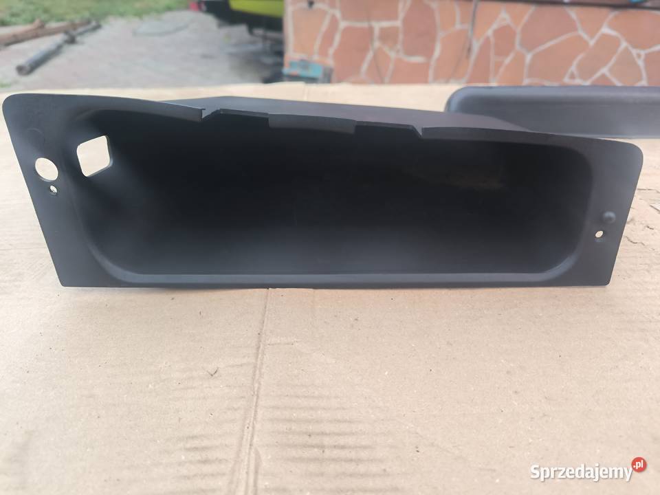 Fiat 125p panele nawiewu powietrza schowek Stalowa Wola