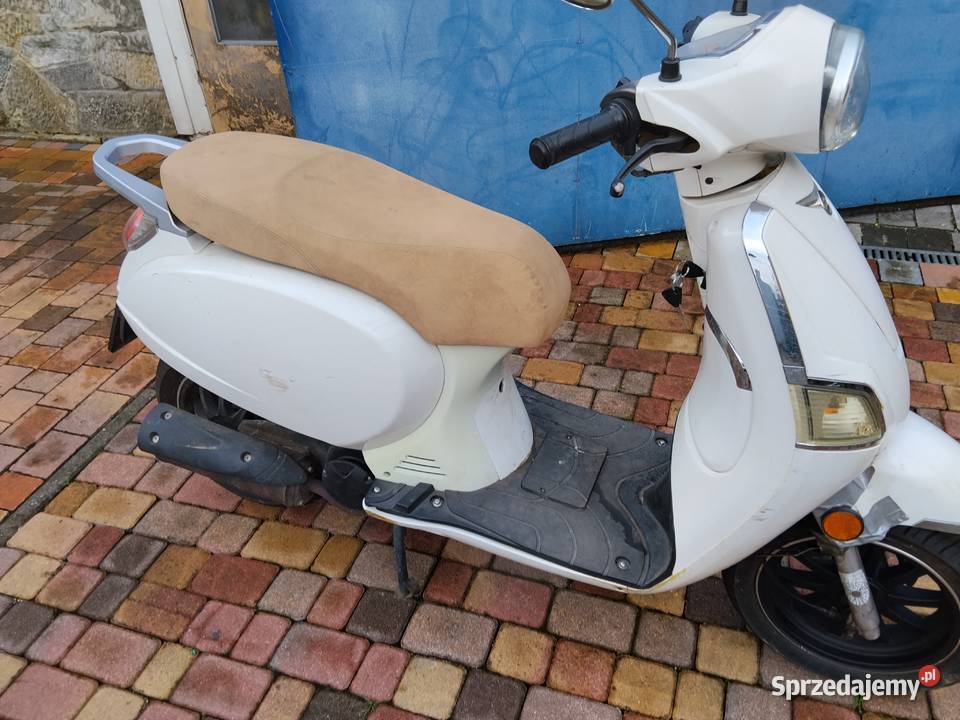 Sprzedam skuter 50 2T Motocykle, skutery, quady