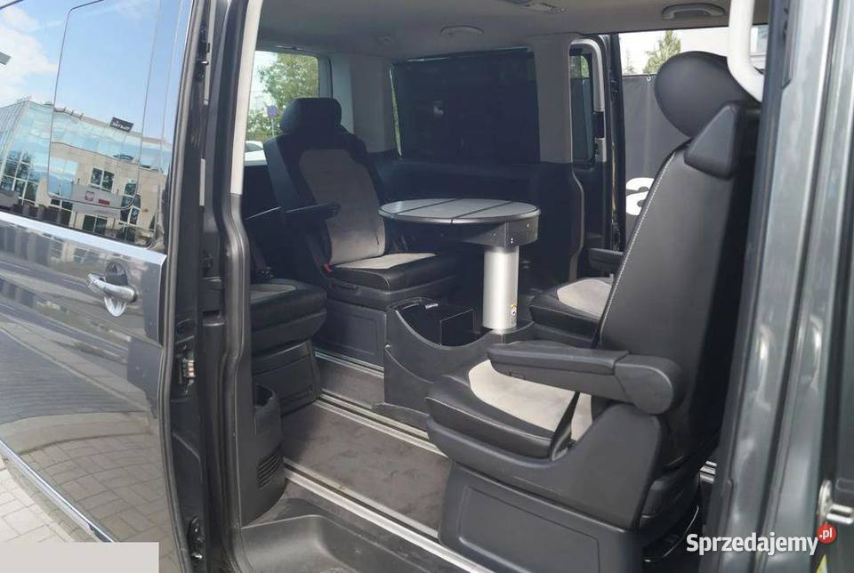 VW Multivan 20 TSI L1 Highline 4Motion DSG 204 mazowieckie