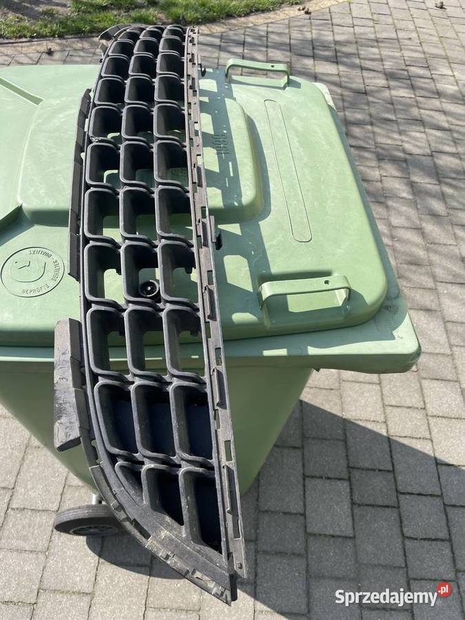 Sprzedam przednią atrapę do Opla Corsy Czeladź