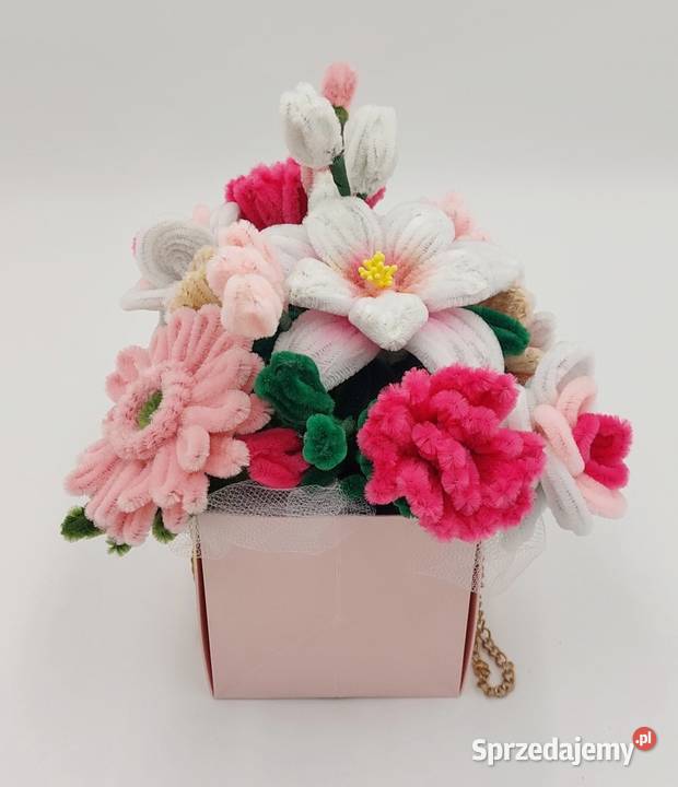 Flower box bukiet kwiatów kompozycja kwiatowa Trzebnica